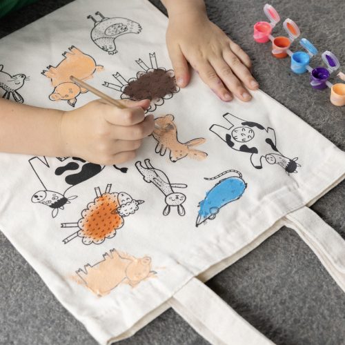 Kifesthető farm állatos vászon gyerek táska, festékkel és ecsettel, 29 x 30 cm