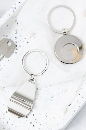 Kapka üvegnyitós kulcstartó