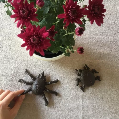 Öntöttvas fali dekoráció, bogár